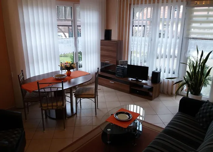 Haus Am Seeufer In Plau Am By Interhome Dom wakacyjny Plau am See